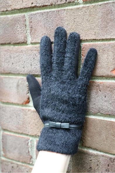 Black Fuzzy Gloves with Small Black Bow