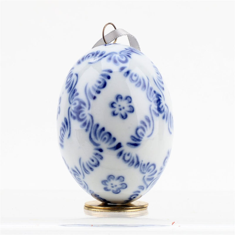 Blue & White Egg Ornament - Style 3