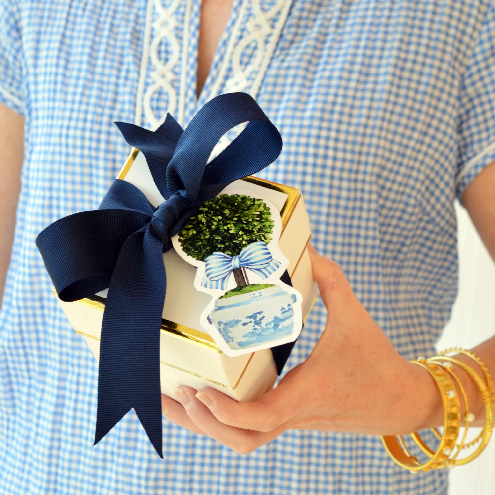 Blue & White Topiary Gift Tag